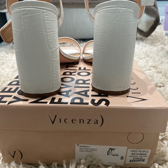 Vicenza white leather crocodile 4” heels - Picture 6 of 7